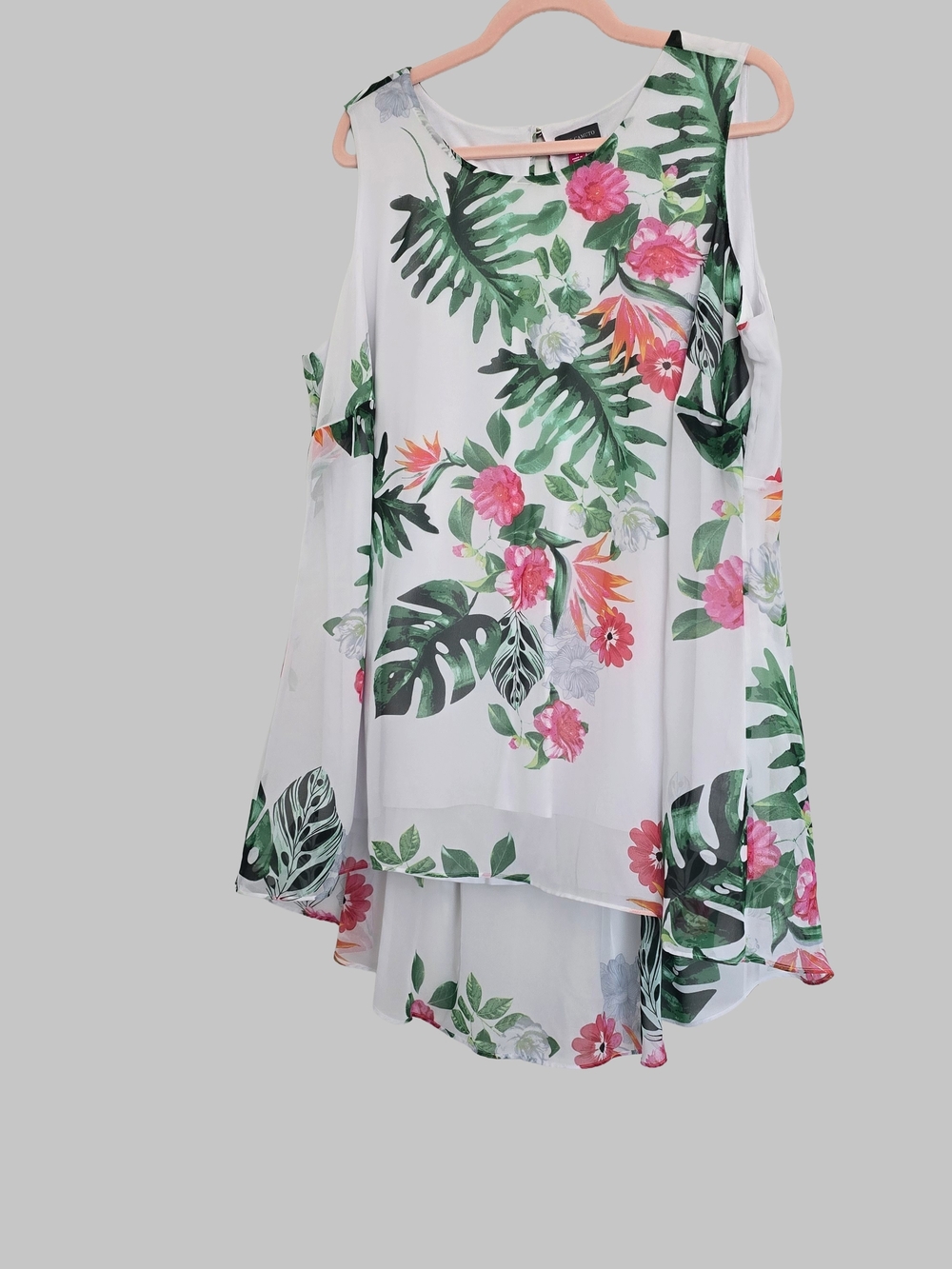 Vince Camuto White Tropical Floral Tunic – Size 1X